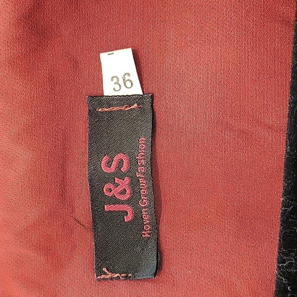 Blazer - Picture 3 of 3